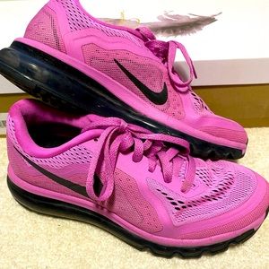Nike Air Max Pink Black Size 8